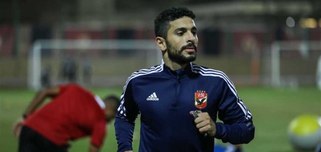 “بالعزيمة والإصرار والتواجد الجماهيري”.. رسالة من أيمن أشرف لمنتخب الشباب